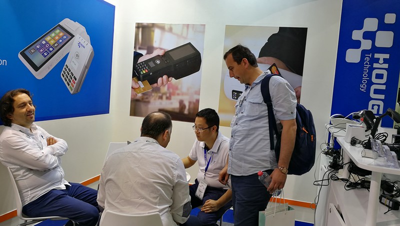 1498810778111219.jpg 迪拜5.jpg